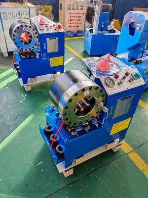 245Kg DX68 دستگاه کشش لوله با حداکثر باز کردن 114mm و حجم خروجی پمپ 2.5L
