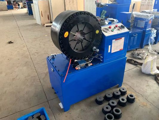 220V/380V/415V 50/60Hz هیدرولیک 3 اینچ لوله Crimping ماشین با 800Ton Crimping نیروی با اندازه است 850 * 530 * 940 میلی متر