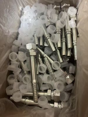 استانداردهای فولاد کربن لوله هیدرولیکی لوازم جانبی برای اندازه های مختلف اینچ و 6mm لوله نفت بزرگ مشترک فولاد لاین ترمز سازنده MOQ 1 قطعه است