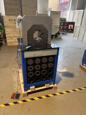 فشار سيستم 31.5MPa و فوق العاده نازک AC لوله Crimping ماشین با 1500T Crimping نیروی