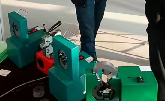 دستگاه پرس شیلنگ 900 وات 3/4 اینچ 220 ولت AC با کنترل نمایشگر