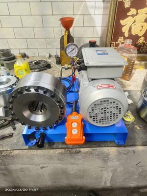 ماشین برقی 220 ولت هیدرولیک لوله های کرمپینگ با 2.2KW قدرت و 1 سال گارانتی برای ساخت فولاد ماندگار