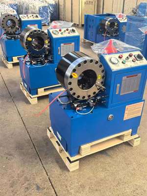 دستگاه پرس شیلنگ سیار DX68 با نیروی پرس 600 تن و راندمان 200 عدد در ساعت