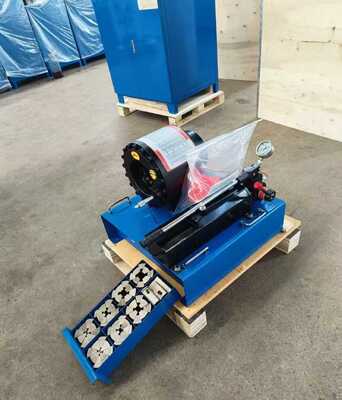 قیمت خوب دستگاه پیچش دستی شلنگ 600T رنگ آبی 2 اینچی با راندمان بالا با محدوده چین خوردگی 6-51 میلی متر و 10 قالب قابل تعویض برای کاربردهای هیدرولیک آنلاین