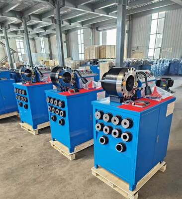 قیمت خوب 2 اینچ 600T 31.5Mpa ماشین پیچ لوله لاستیکی مدل بالاتر رنگ آبی 3kw موتور دکمه کنترل سیستم 220v / 240v / 380v / 415v ولتاژ با 6-51mm دامنه پیچ و 10 دی قابل تعویض آنلاین